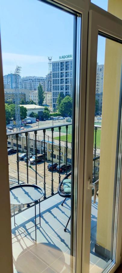 Wood Apartment Одесса Экстерьер фото