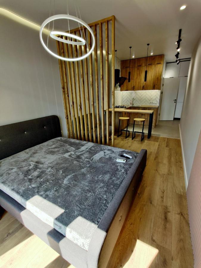 Wood Apartment Одесса Экстерьер фото