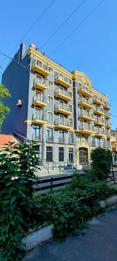Wood Apartment Одесса Экстерьер фото